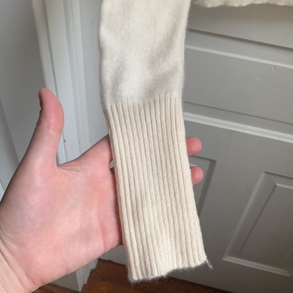 Free People Cream White Cashmere Sweater Size XS - Picture 4 of 8